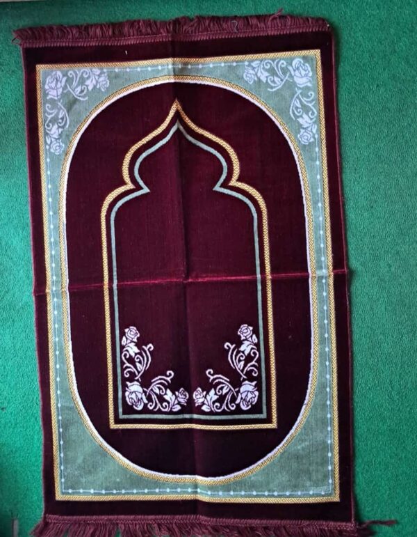 Prayer Mat Free Sized Best Quality